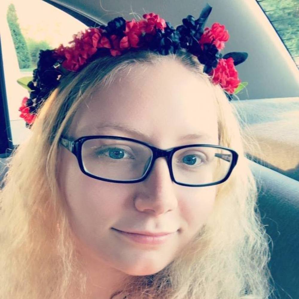 Meet your Posher, Kassandra